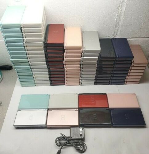 Nintendo DS Lite Mint Green Color store w/ Stylus and charger Tested