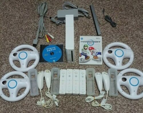 Nintendo Wii Gamecube Compatible Console with Mario Kart, Wii Sports, 4 Controllers & 4 Wheels